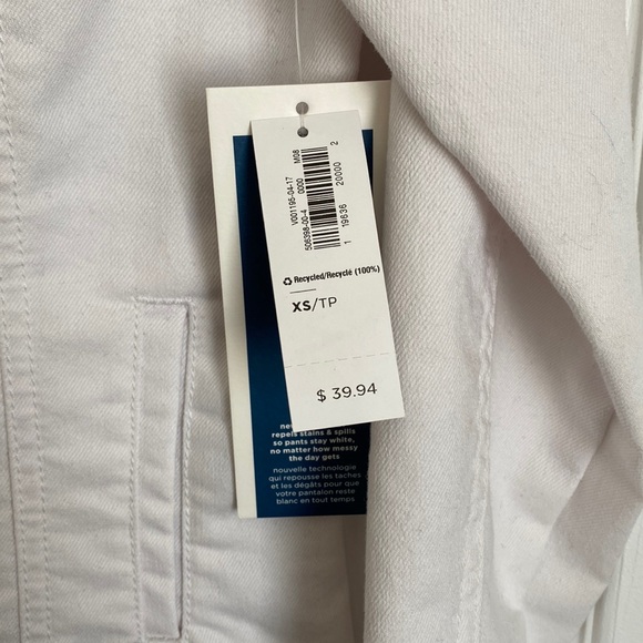 Old Navy White Classic Jean Jacket - Picture 4 of 4